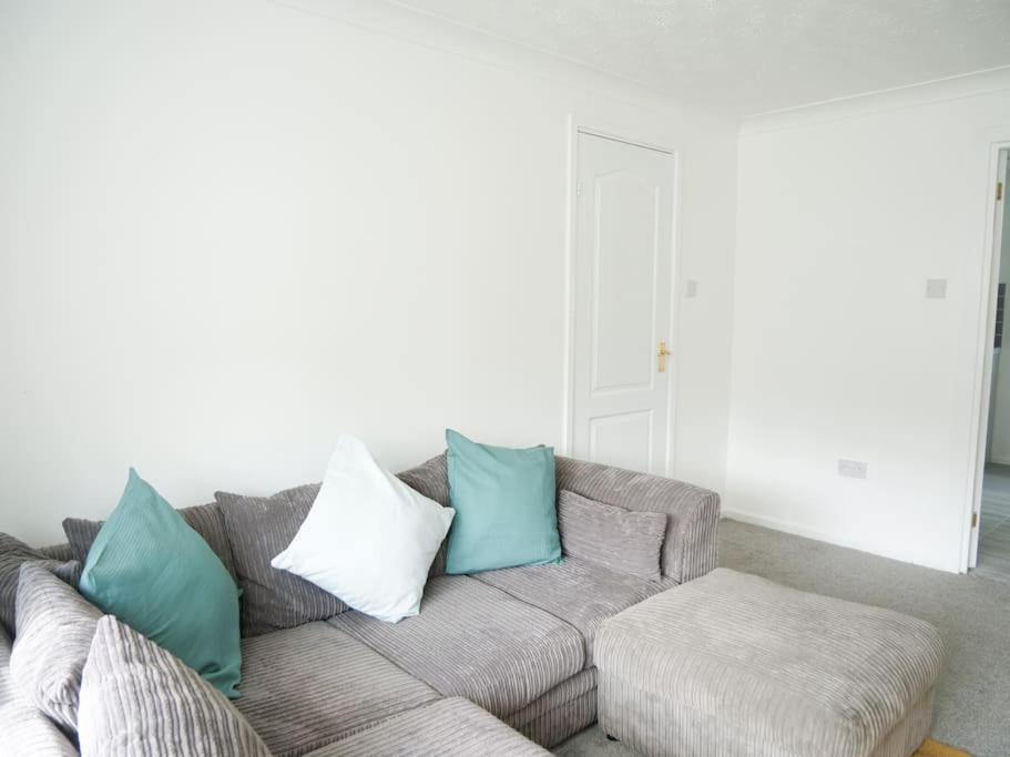 Cosy Four Bed Property With En-Suite Near To Nec Birmingham Airport And The City Екстер'єр фото